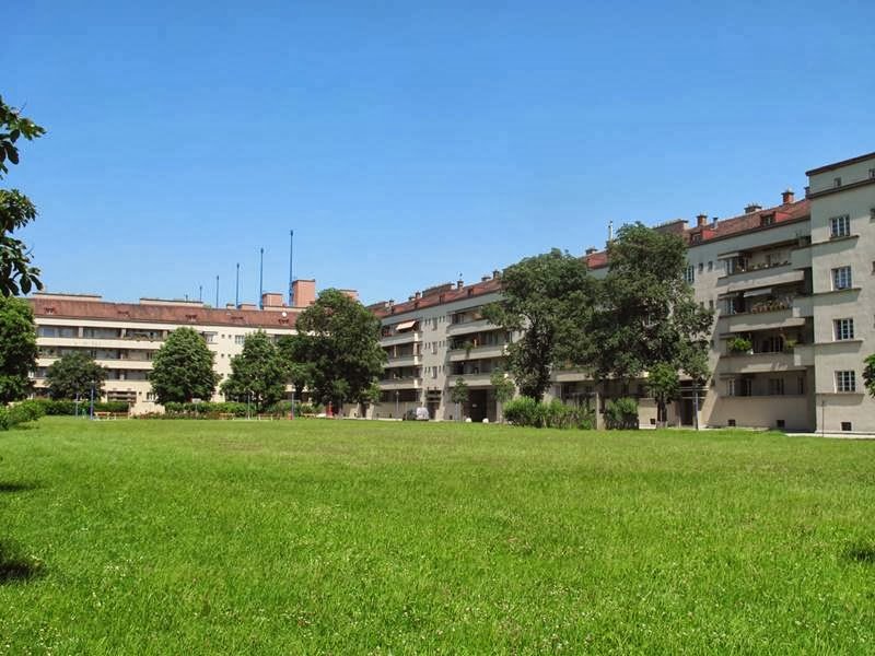Karl Marx-Hof: The World's Longest Residential Landmark