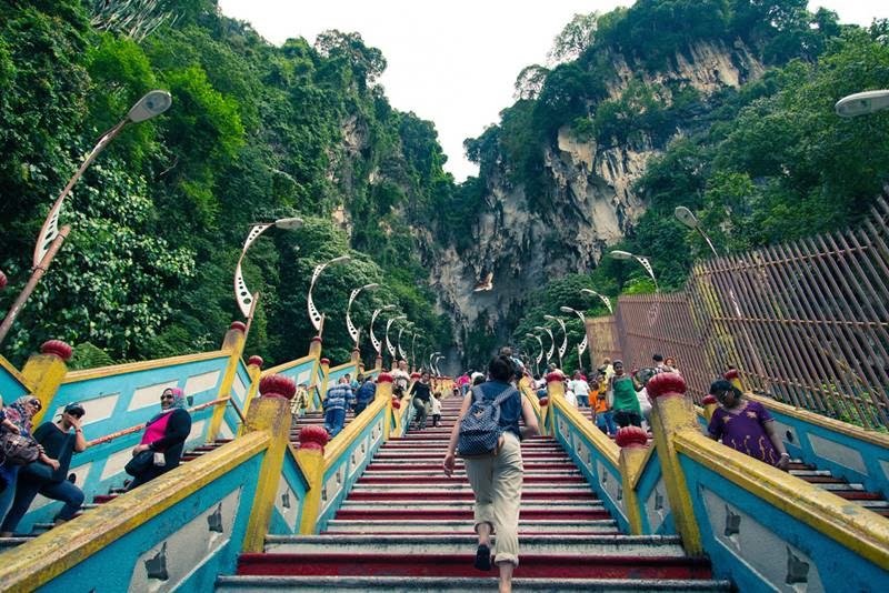 Majestic Batu Caves: A Temple of Wonder and History
